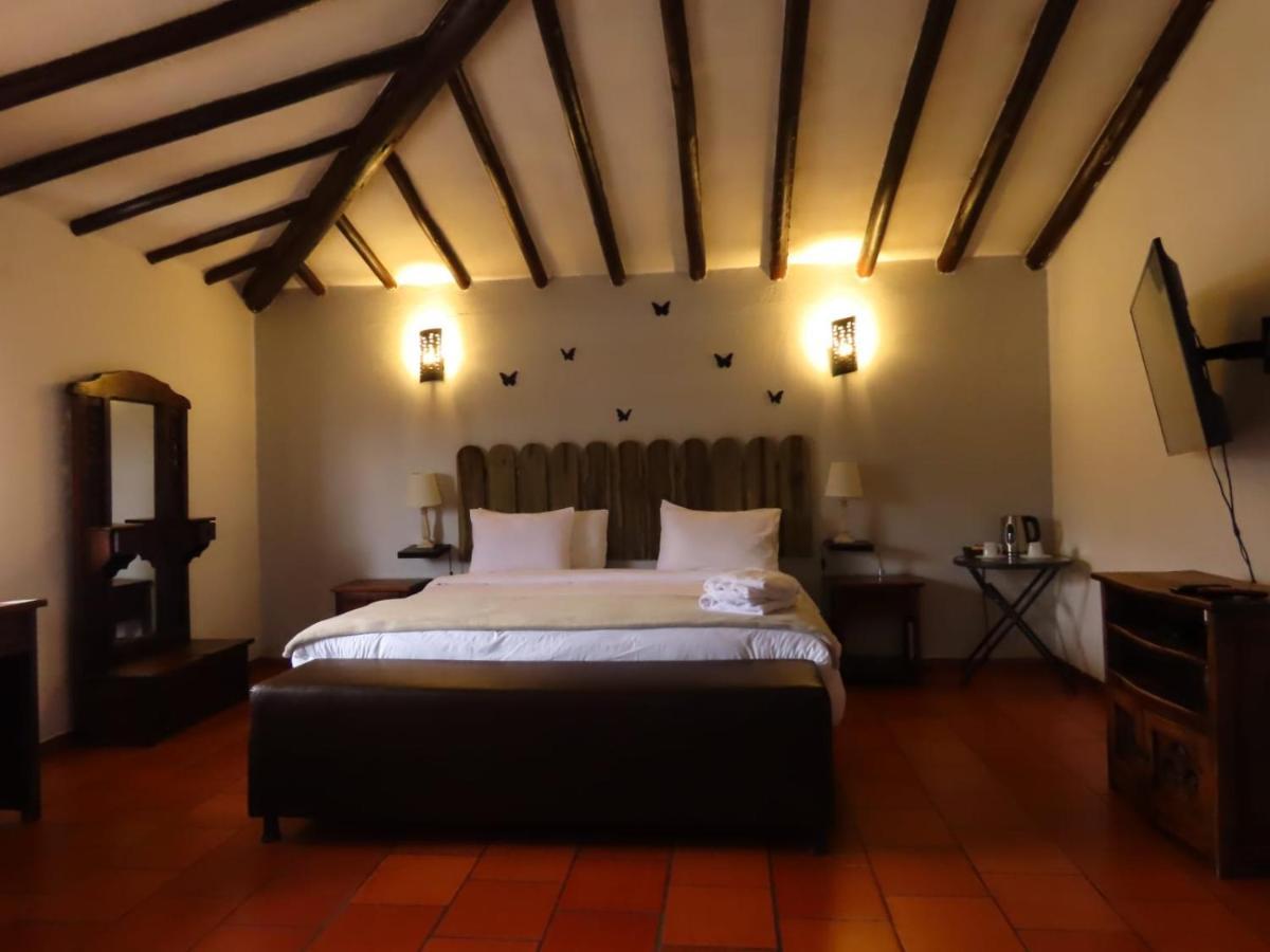 Aqua Vitae Hotel 莱瓦镇 外观 照片