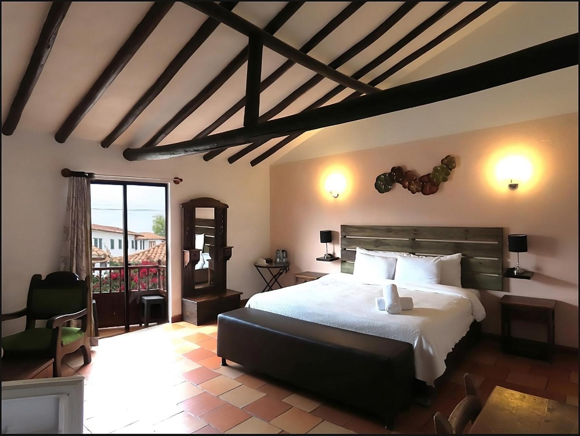Aqua Vitae Hotel 莱瓦镇 外观 照片